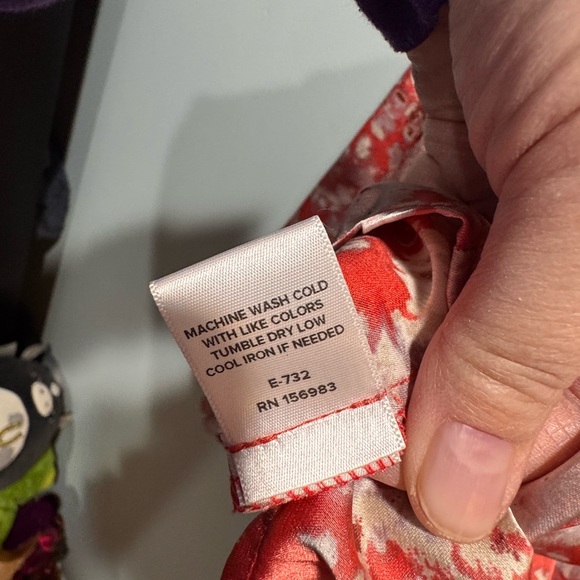 Evereve Coral Red / Pink Floral Blouse - Picture 6 of 6